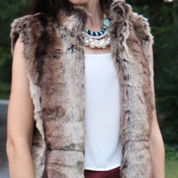 Vanilla Monkey | Womens Faux Fur Sleeveless Vest Brown Size M - Picture 6 of 6